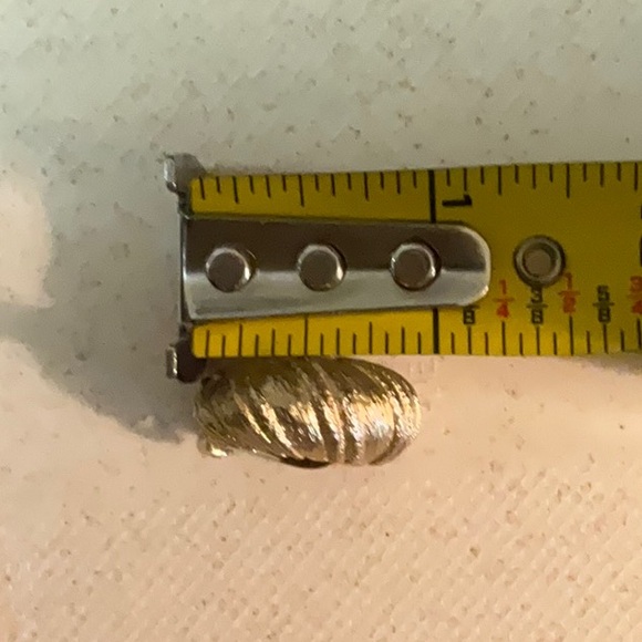 Joseph Mazer Clip Earrings Gold-Tone and Enamel Removable Charm. Vintage. - Picture 13 of 14